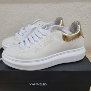 Valentino Fresia White Leather Sneaker Gold Size 6.5